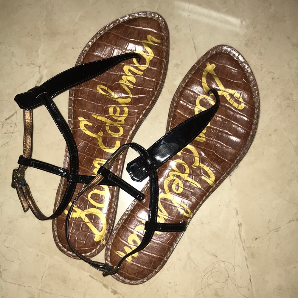 Black Sam Edelman thong sandals